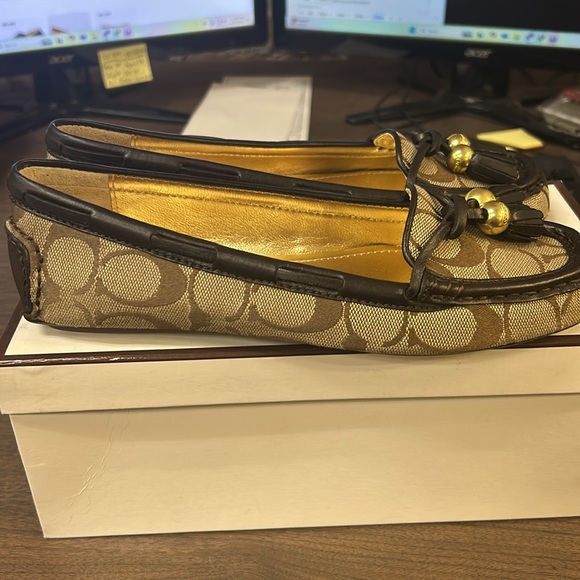 Coach Hillarie Flats - Picture 3 of 5